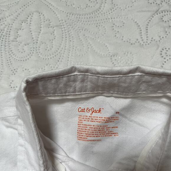NWT Cat & Jack Oxford Button Up Shirt Size 2T - Picture 4 of 6